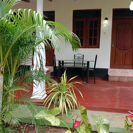 Chanaka Holiday Inn Sigiriya Exterior photo